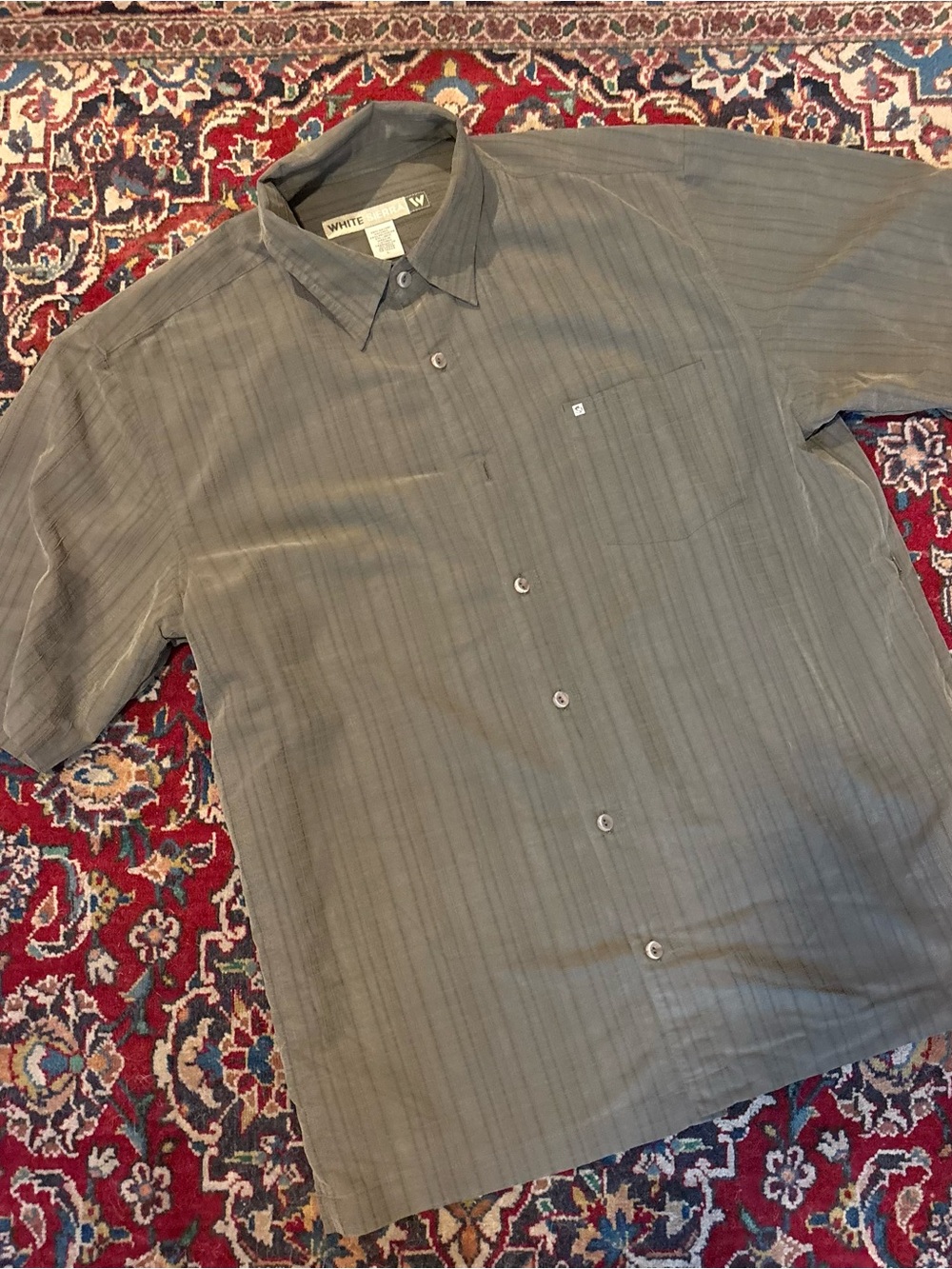 White Sierra Men's Short-Sleeve Button-Down Shirt in Olive